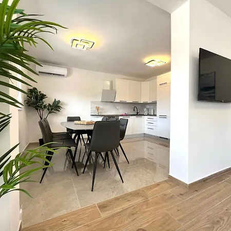 Panorama * 特罗吉尔