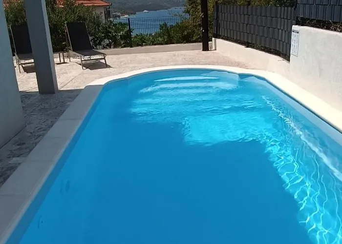 Panorama 特罗吉尔