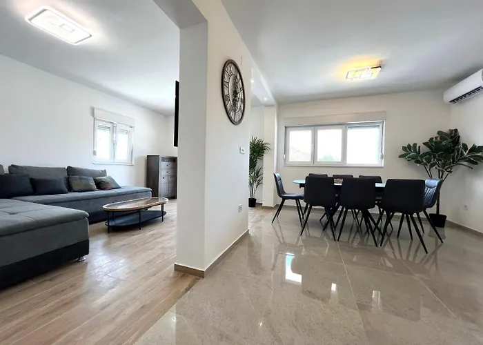 Panorama Вілла *