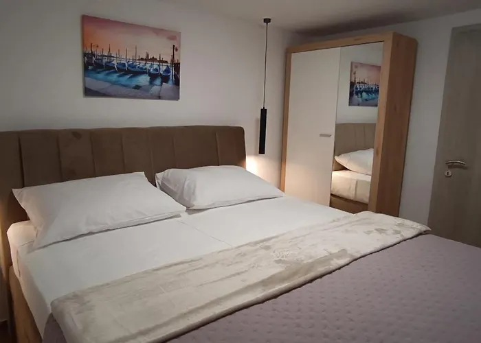 Panorama Вілла Трогір